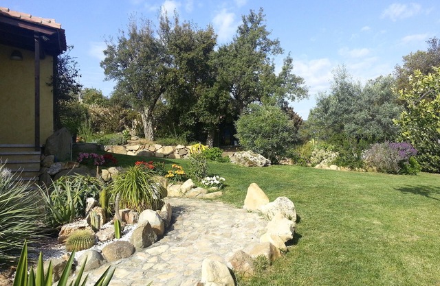 SPLENDID VILLA MIT POOL