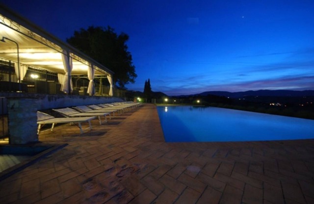 Spoleto am Pool, apt. 4 - herrliche Aussicht, nur 1,2 km vom alten Schlepptau entfernt