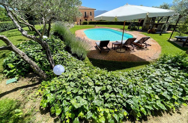 SPOLETO TRANQUILITA + POOL. SCHLAFEN 20. SPOLETO CENTER 15 Minuten