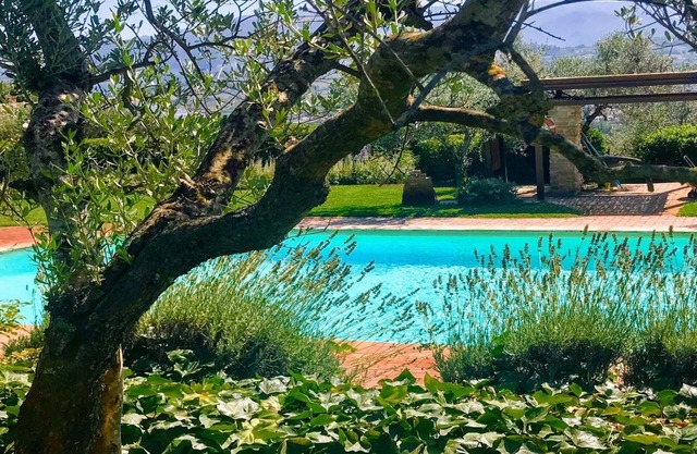 SPOLETO TRANQUILITA + POOL. SCHLAFEN 20. SPOLETO CENTER 15 Minuten