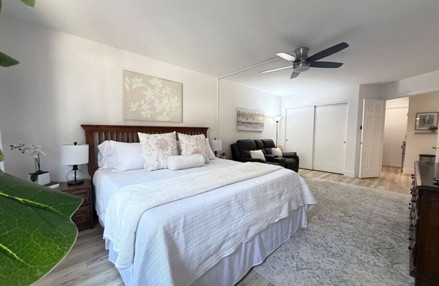 Sports Village | 1 BR 1 BA | Studio | Kitchenette