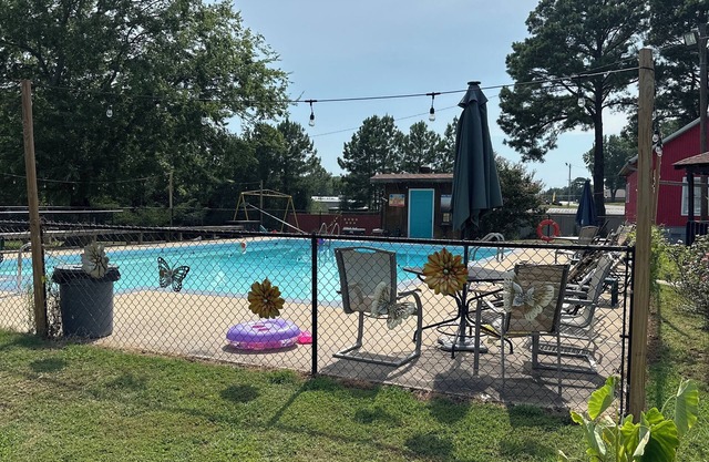 Sportsman's Lodge
