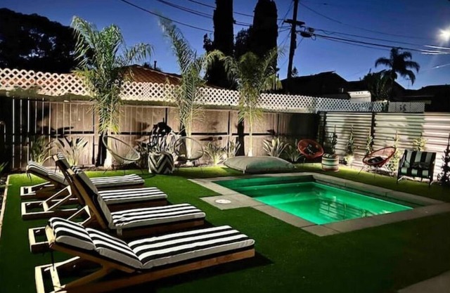Spotless,Spacious,Spool Oasis, GasLamp, Free Parking Beaches and Privacy
