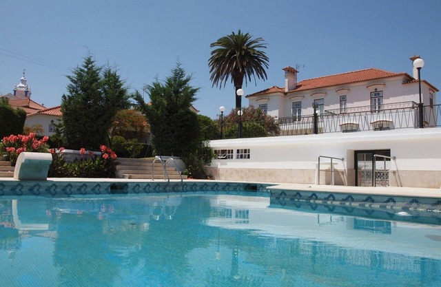Freistehende Villa in Aldeia Galega mit Grill