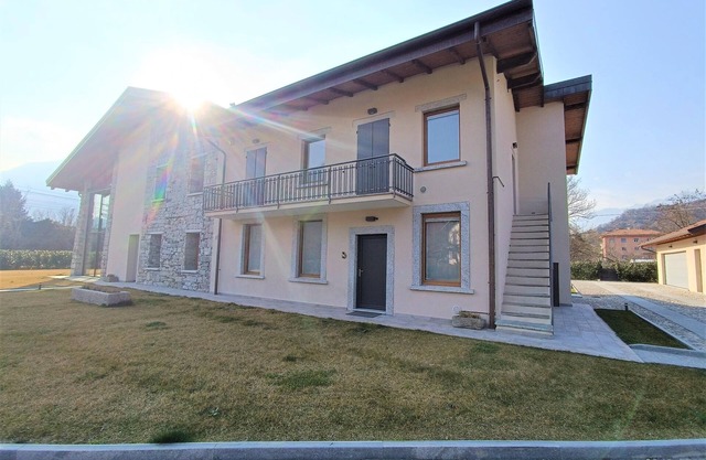 Spring Apartment in Mergozzo