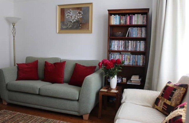 Spring Gardens, 4-bedroom seaside family home