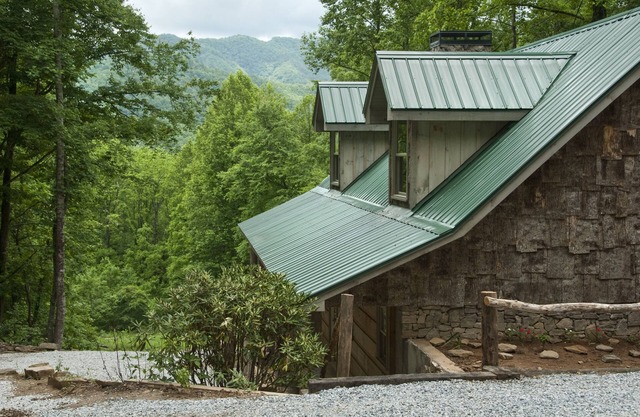 Spring is Here!! Come Enjoy the Great Outdoors at Poplar Lodge!