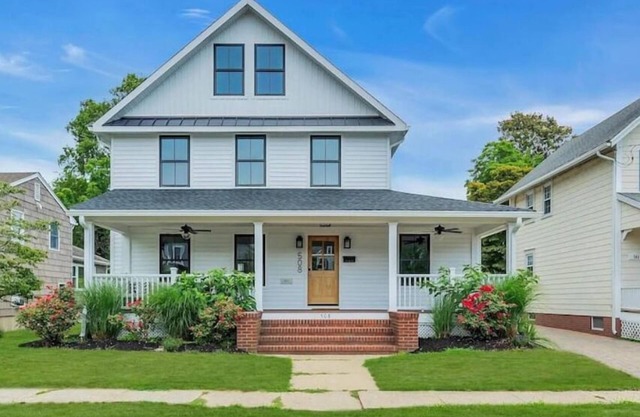 Spring Lake 4 bed/4 full bath