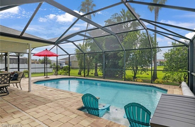 Spring Summer specials- heated pool, close to many stores and restaurants