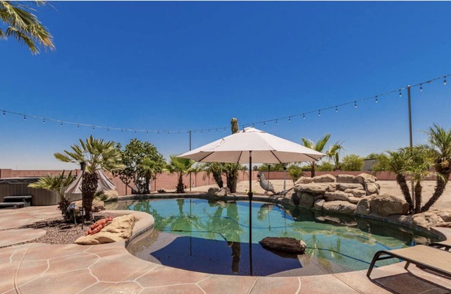 Spring Training, Hot Tub, Pool