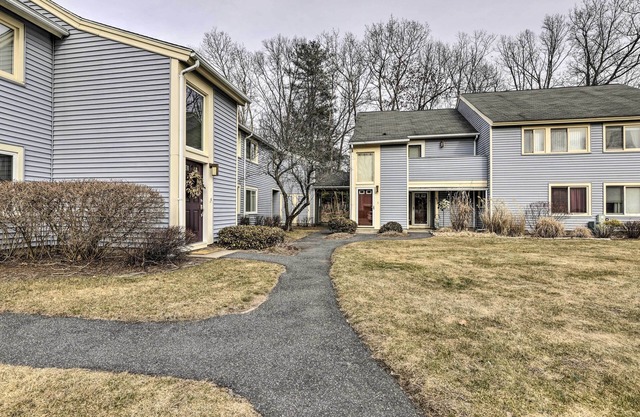 Springfield Condo, Close to Museums!