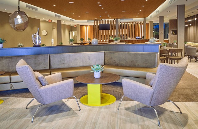 Springhill Suites By Marriott Medford Airport