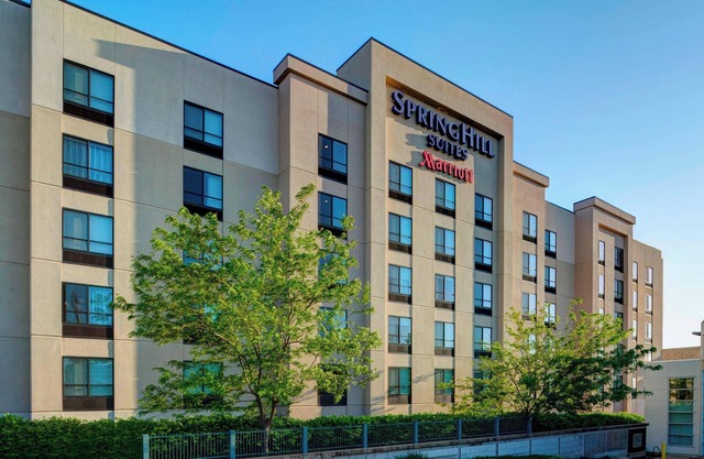 SpringHill Suites St. Louis Brentwood