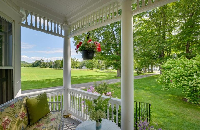 Springvale Farm Freedom Home with Hiking Trail!