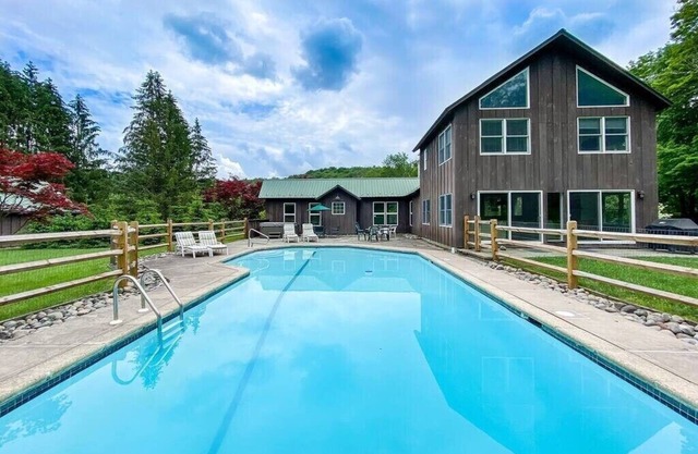 Spruce Haven - Modern Rustic w. Pool in Catskills