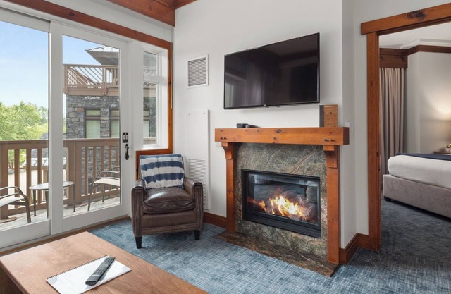 Spruce Peak Lodge | One Bedroom | Tall Timbers