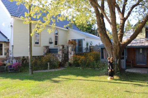 Spry Church Cozy Cottage