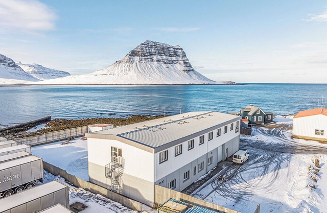 Stöð Guesthouse & Aparments