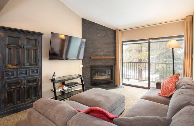 St Anton Condos #50 (2-Bedroom) with Pool by RedAwning