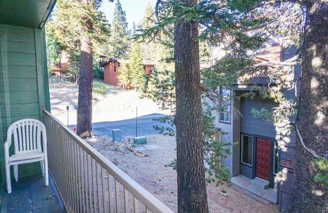 St Anton Courtyard View Ski-In and Out 1 Bedroom Condo
