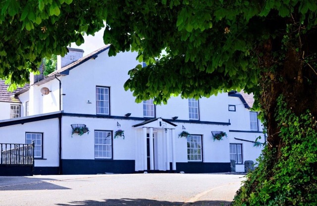 St Beuno House, Clynnog Fawr, Caernarfon, Gwynedd