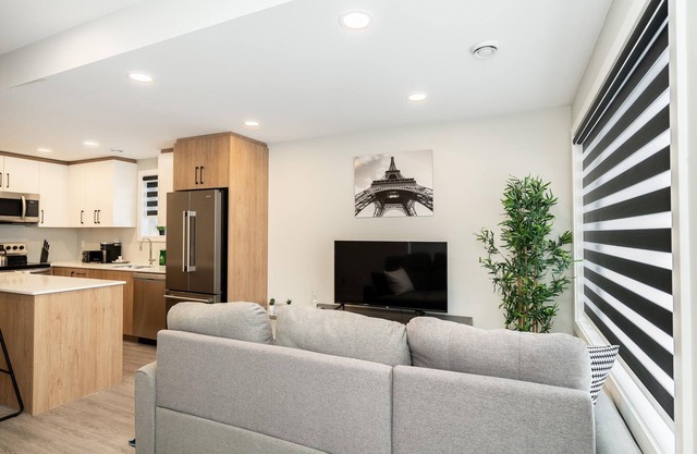 St. Boniface+Delightful 2 Bdr + Fast Wifi(2-372)
