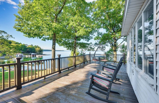 St Lawrence River Cottage w/ Panoramic Views!