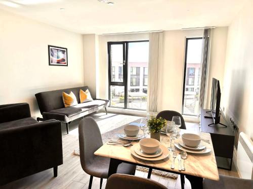 St Martin's Place 5-Guest Apt in BMH