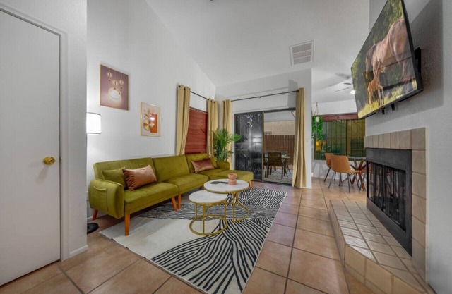 St. Mary's Gem | Cozy | 1 BR 1 BA | Patio | Garage
