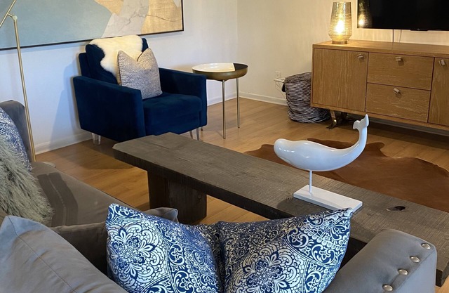 ST SAUVEUR VILLAGE -spacious-1000 sq.ft. - close to all…ski till May!