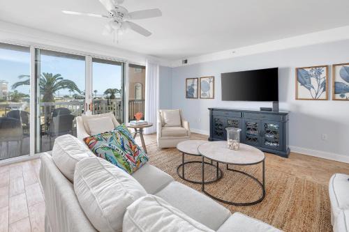 St. Simons Grand #108