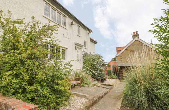 Stakesby House Apartment 3