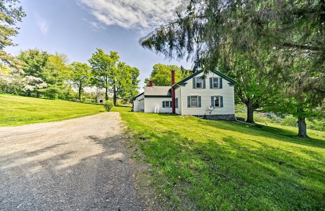 Stamford Farmhouse with Deck in Catskill Foothills