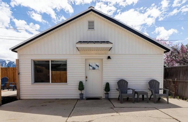 Standalone Cottage - 2Bds/mins to recreation & fun