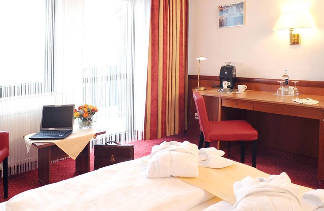 Standard-Einzelzimmer Bad/WC - MERCURE Hotel Bad Dürkheim an den Salinen