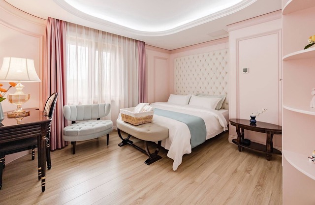 STAR ATLAS Serviced Apartment