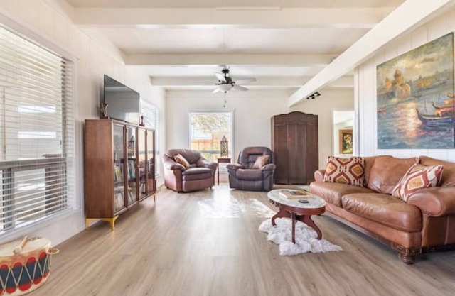 Star Catcher Cottage: A Borrego Mid-Century Modern Retreat