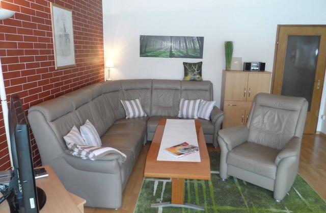 *** Sterne Komfortferienwohnung, 68 m², große Terrasse mit Fernblick