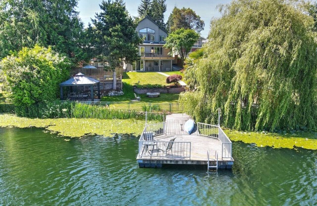 Star Lake Waterfront Estate