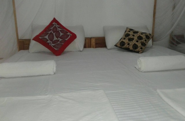 Sterne Rest Beach Hotel Arugambay