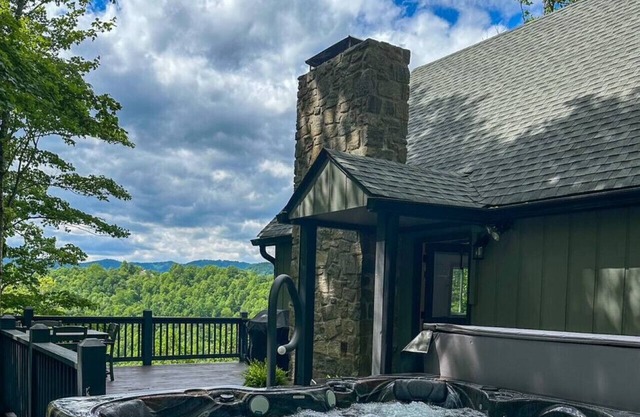 Star View Cabin HOT TUB*Pets Ok*Long Range Views*K K Q 4TB