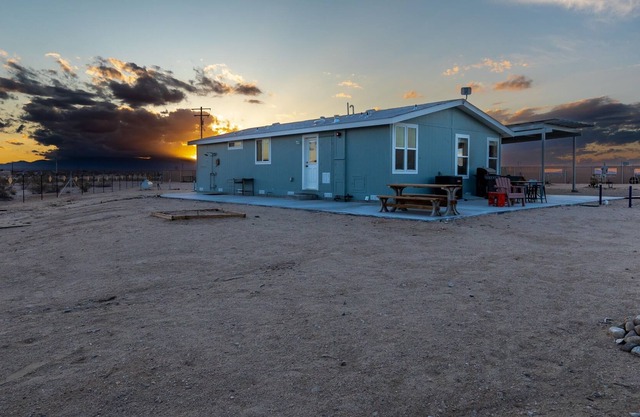 Stardust Oasis: Quiet, Remote, Spa+Pool+Firepit