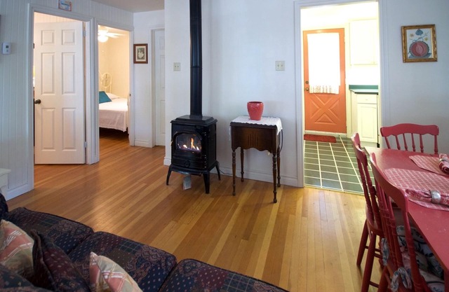 Starfish Cottage- Waiting For Your Stay!
