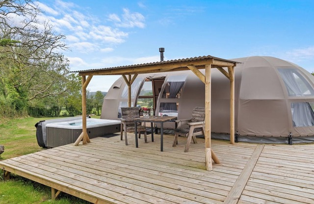 Stargazer 1 (Sleeps 4)