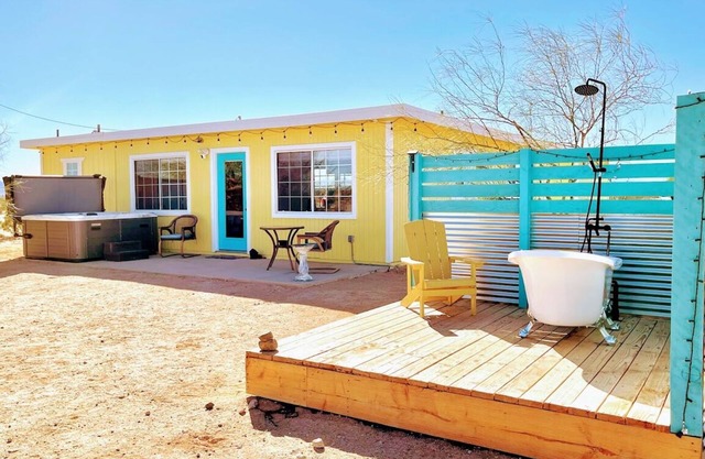 Stargazing Retreat - 2 Acres/Outdoor Tub/Hammocks