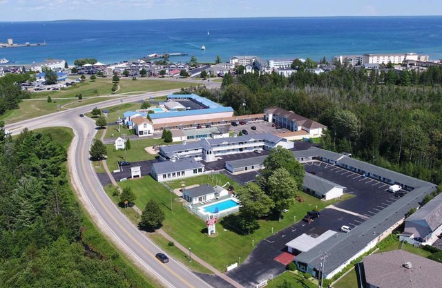 Starlite Budget Inn