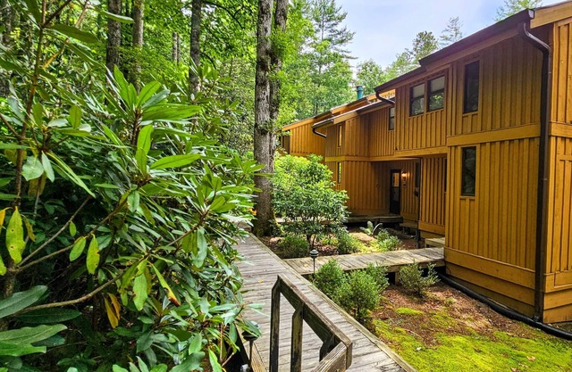 Starr Sapphire Valley