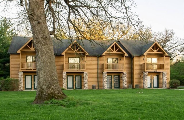STARVED ROCK (3GJ) - 2BR 2BA rustikale Hütte in einer wunderschönen Umgebung