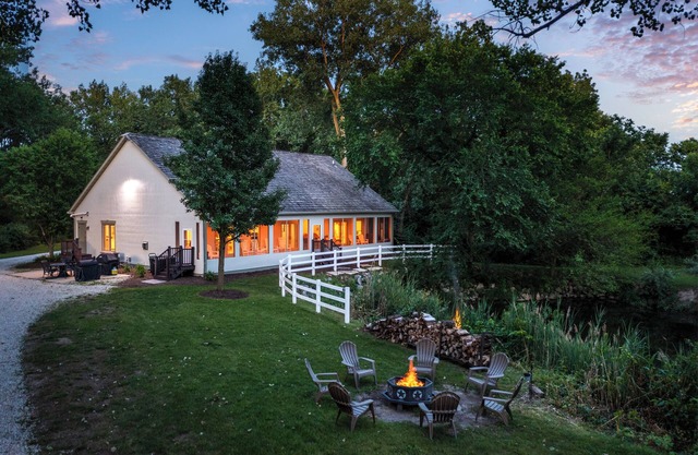 Starved Rock Retreat - Private, Gated Entrance, 5 min from State Parks!
