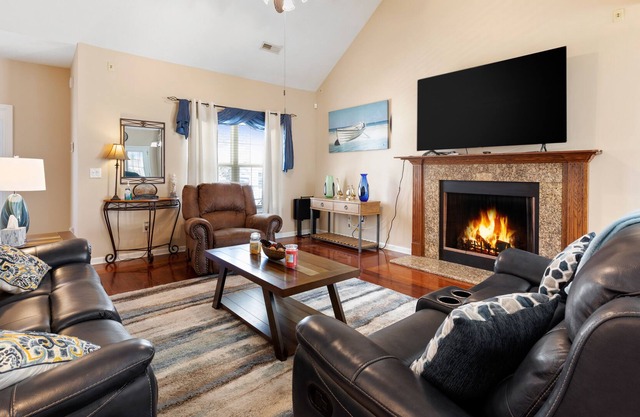 Dog-friendly home close to the beach & activities with WiFi & a washer/dryer
